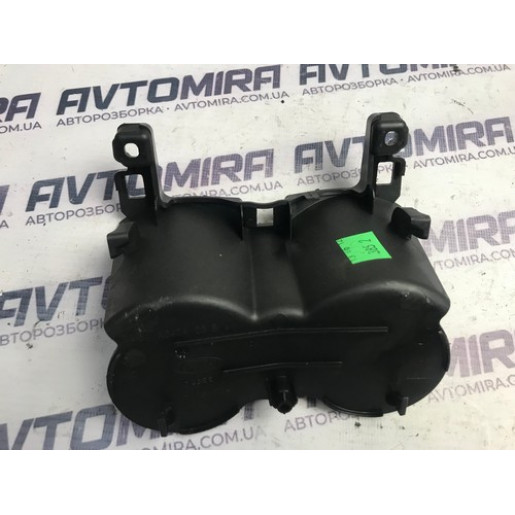 Підстаканник центральної консолі Ford Focus 3 2011-2017 BM51A047A03BAW
